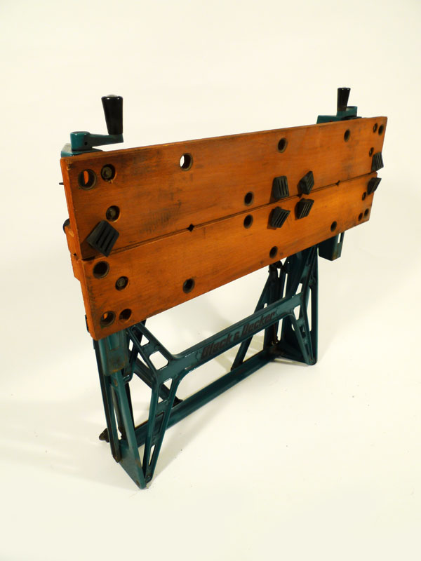 banco trabajo plegable metal madera alt.max.82 min.62x74x54 (34eu.) 1u